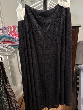 Jones New York Black Lace Midi Skirt